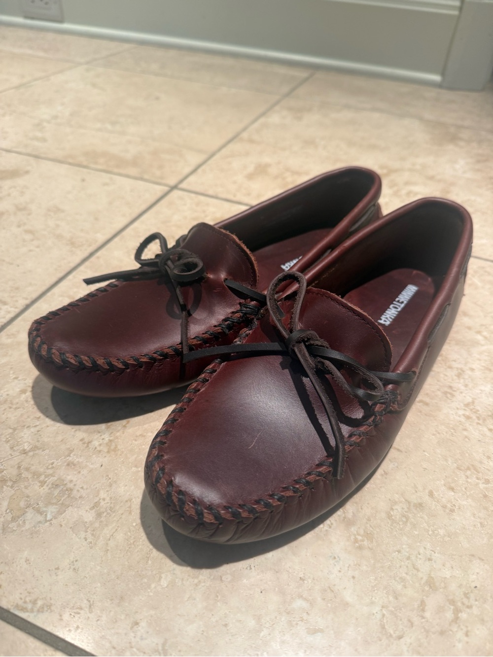Minnetonka Men's Leather Moccasin Loafers - Burgundy